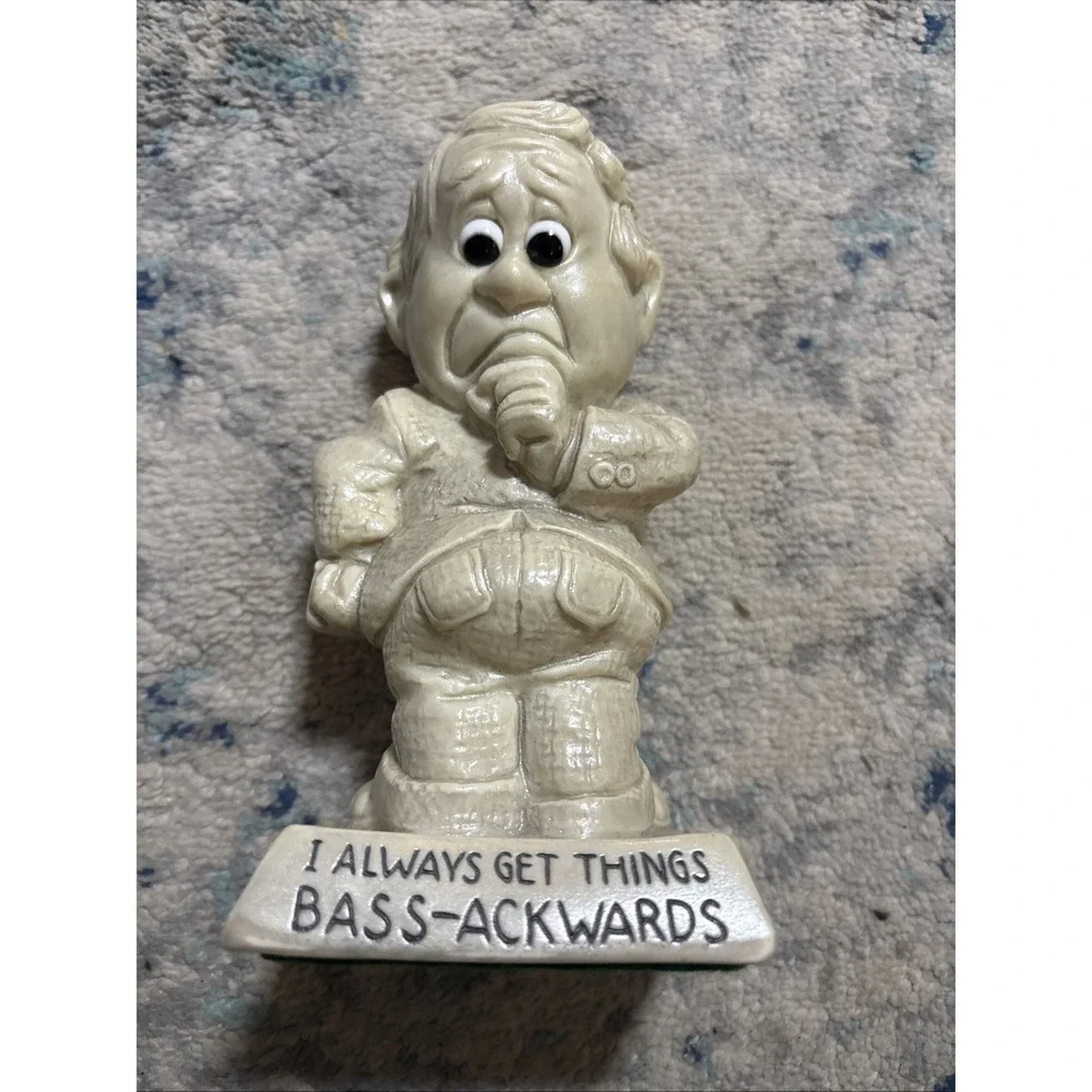 R & W Berries Co's 1973 Figurine Collectibles 